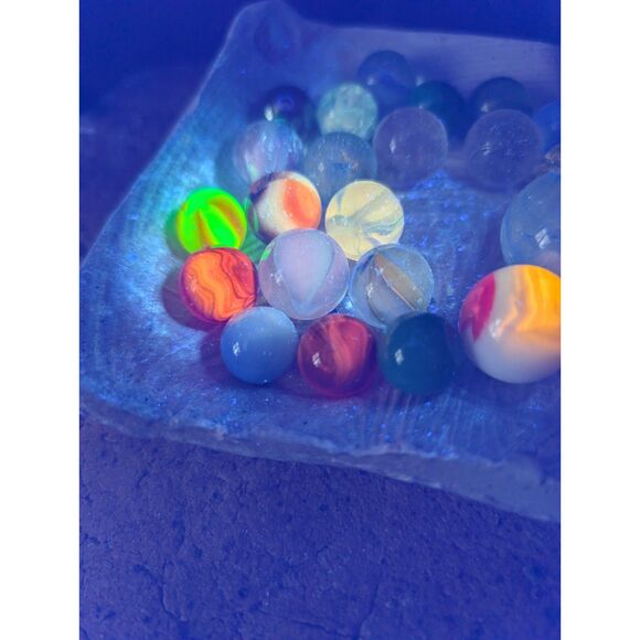 Vintage Marble Lot (28) – UV Reactive, Swirls, Shooters, Mixed Styles - Picture 8 of 11